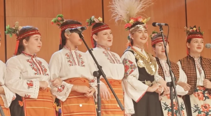 Обявиха наградите от Общинския конкурс „Моето коледно послание“ на Центъра за работа с деца в Плевен