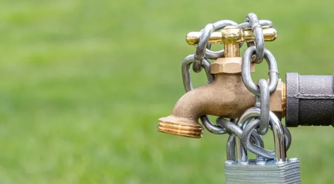 Лична и държавна отговорност: Безводие и фатални наводнения през 2025 г.