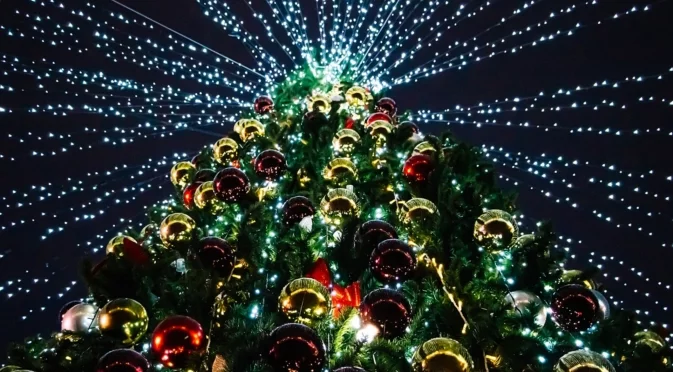 Във вторник: Идващите пари ще направят празниците още по-светли за Рак, Скорпион + още 2 зодии