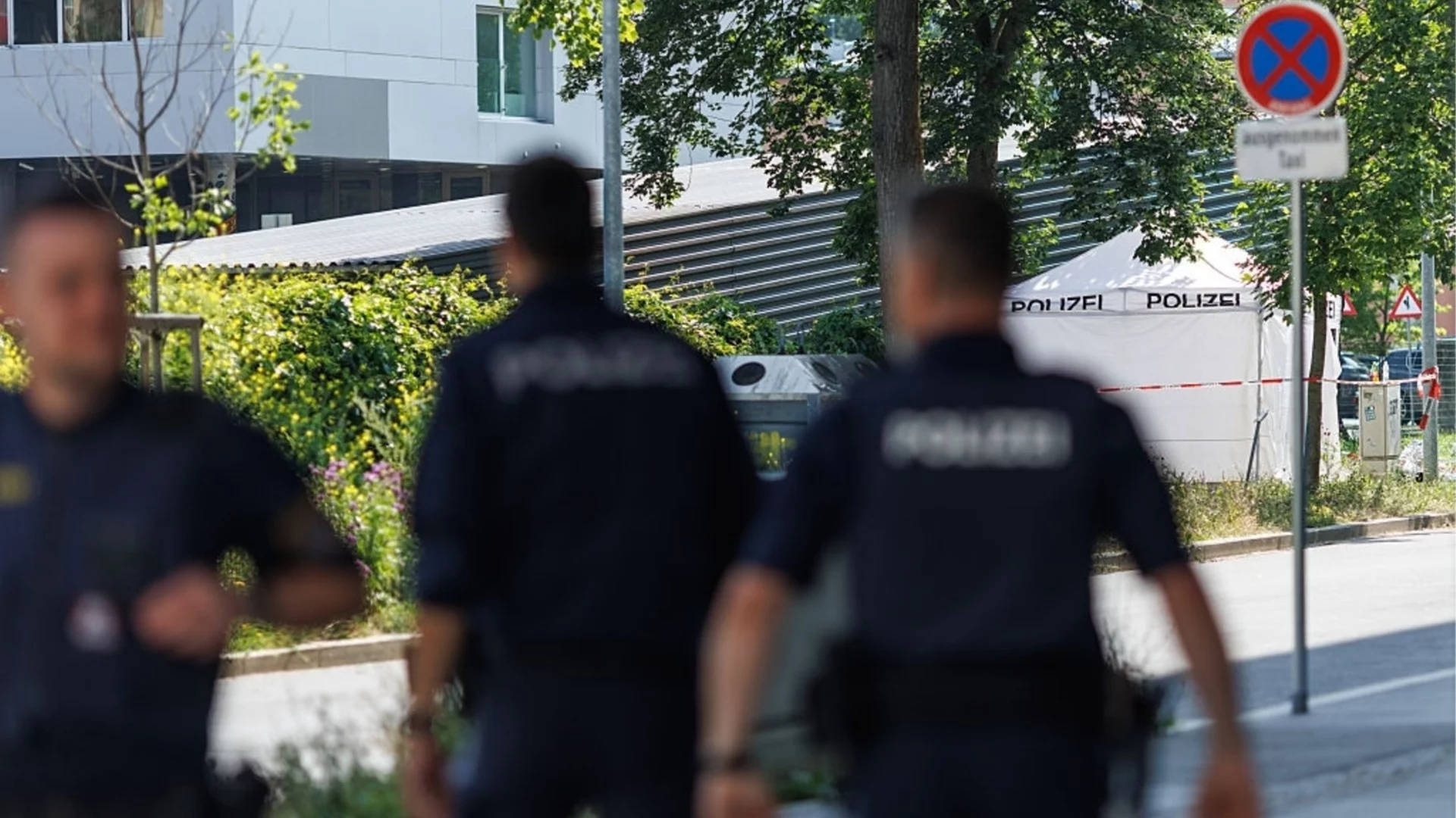 След спор на детски рожден ден: Седем полицаи са ранени в мол във Виена