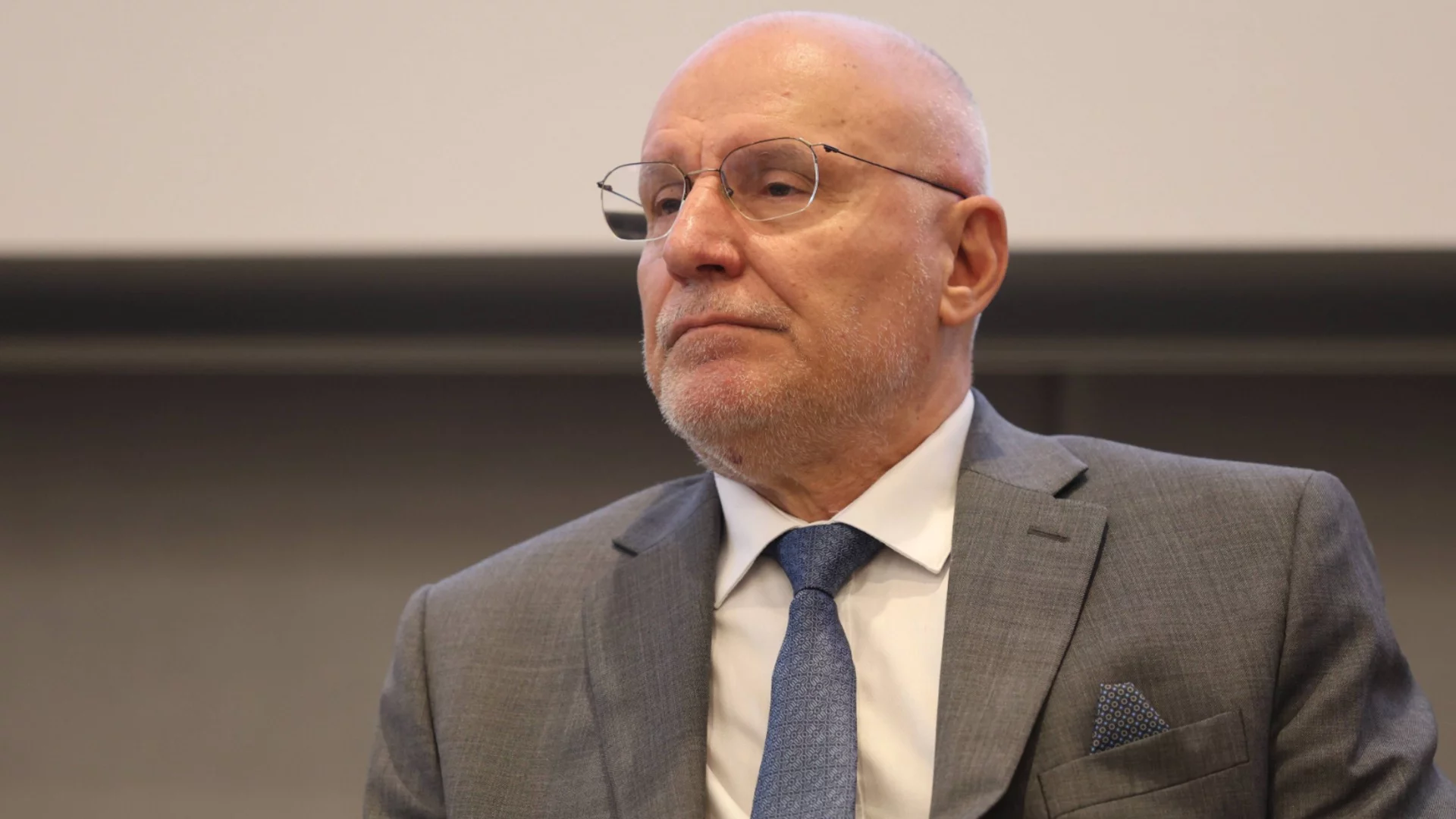 Управителят на БНБ: Няма да приема да съм служебен премиер