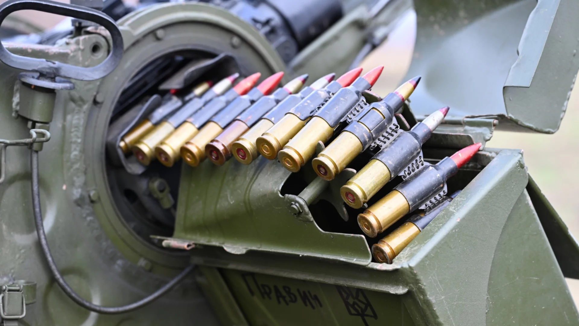 45 дни украински робот с картечници удържа позиция срещу руските войници (ВИДЕО)