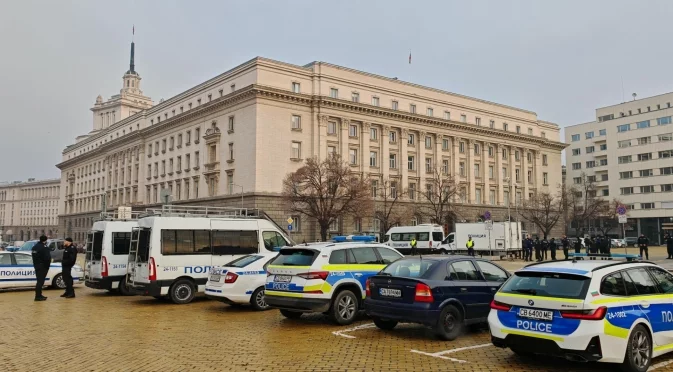 Най-големият риск заради липсата на бюджет, такса смет и нов парламент: Гласът на общините