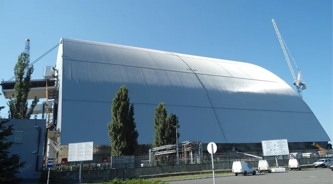 Предупреждение: Защитният саркофаг на Чернобилската АЕЦ може и да не издържи още един удар