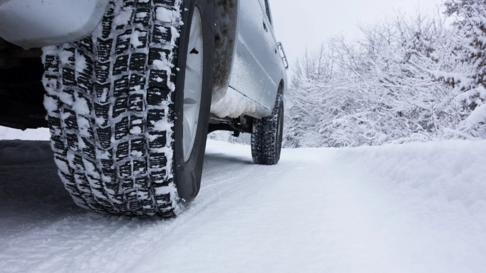 АПИ с апел към шофьорите: Тръгвайте само с подготвени за зимата автомобили