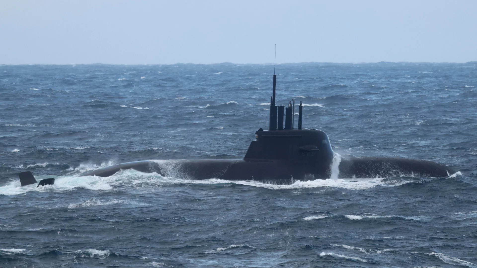 Взривени катаджии в Москва, ударен ТЕЦ в Харков. Нови данни за украински удари: подводница, уникален самолет и танкер (ВИДЕО)