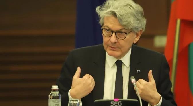 Франция осъди визовите ограничения на САЩ срещу Тиери Бретон