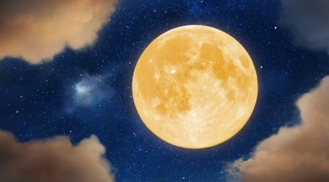Първото пълнолуние за 2026 ще изпълни душата на 3 зодии с благодат