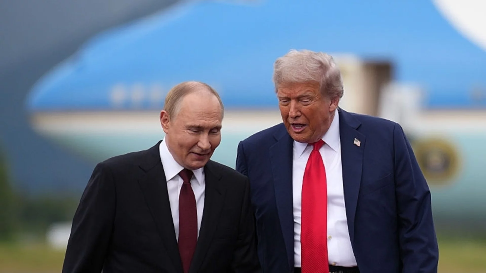 Путин е честитил Коледа на Тръмп: "Анализира" мирния план