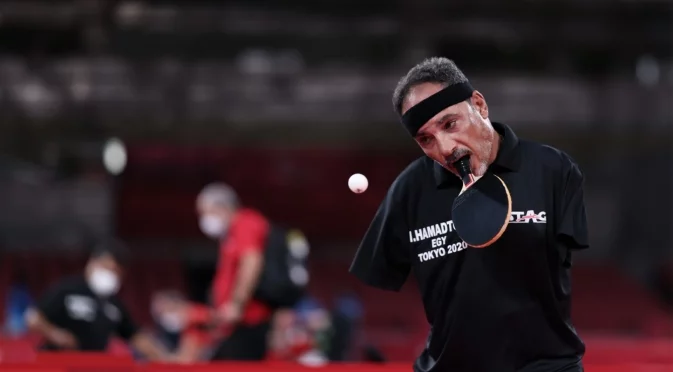 Да играеш тенис на маса без ръце: Параолимпиецът с голямо сърце (ВИДЕО)