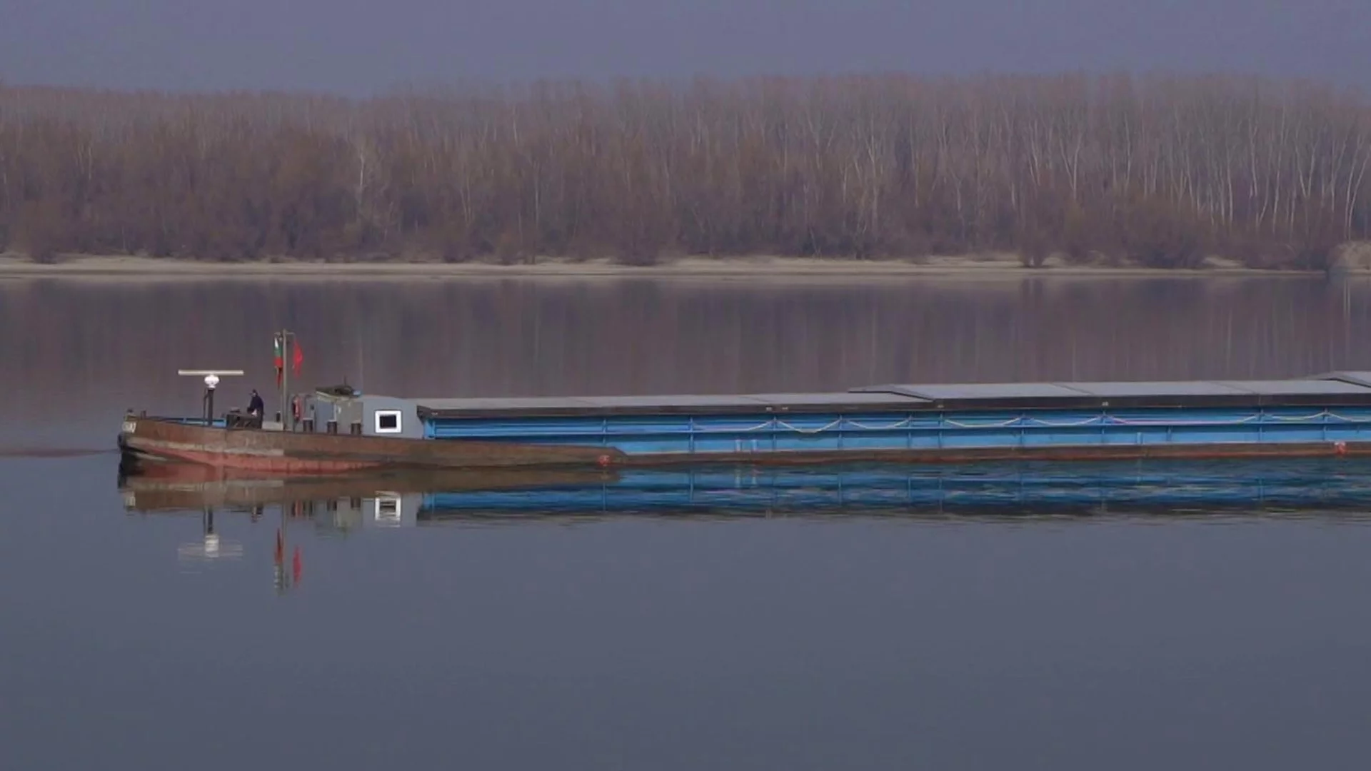 Лошото време спря ферибота Оряхово-Бекет
