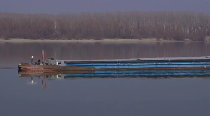 Лошото време спря ферибота Оряхово-Бекет