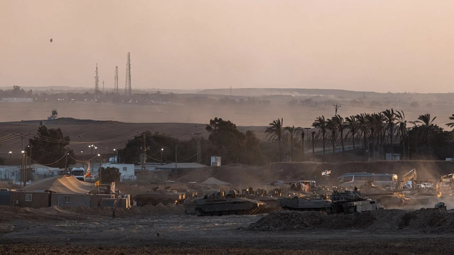 Прекрачили жълтата линия в Газа: Израелската армия уби двама палестинци 