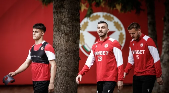 ЦСКА няма да разчита на двама таланти през пролетта, търси им отбори