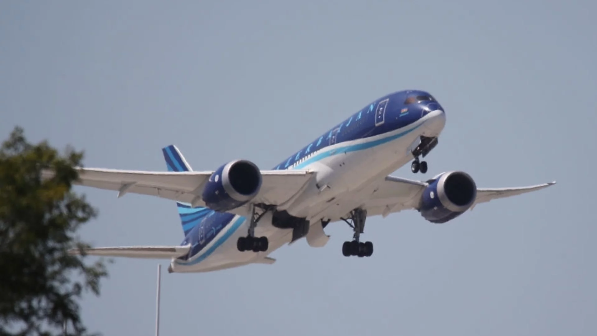 Година и ден по-късно: Русия си изми ръцете за сваления от нея азербайджански пътнически самолет