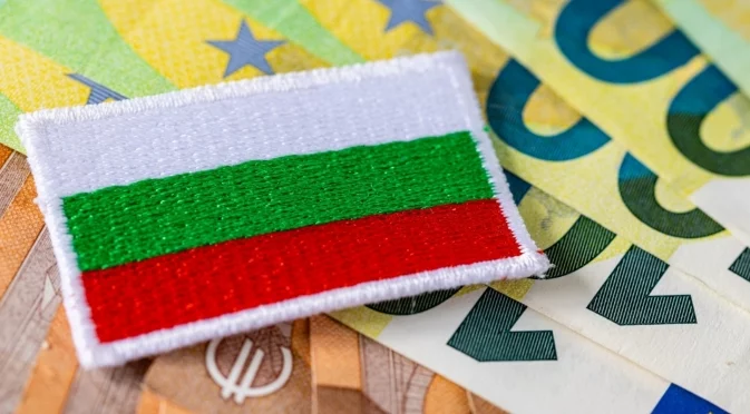 С нова касичка и джобни в евро: Как да обясним на децата промяната на валутата?