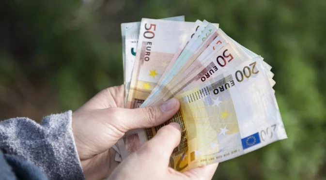 В понеделник: Келепирът чука на вратата на Овен, Везни + още 2 зодии