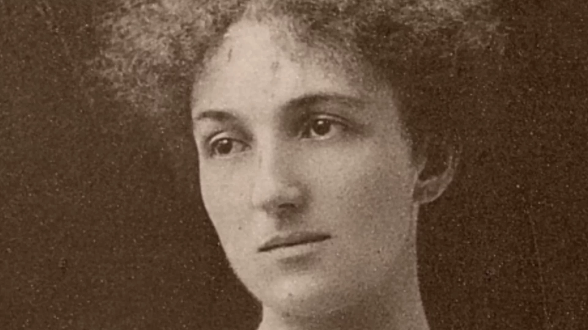 Нежната поетеса и муза на Славейков: Коя е една от най-образованите българки след Освобождението