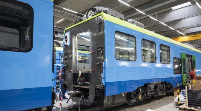 За 2 секунди - 700 км/ч: Китай прави нов невиждан влак (ВИДЕО)