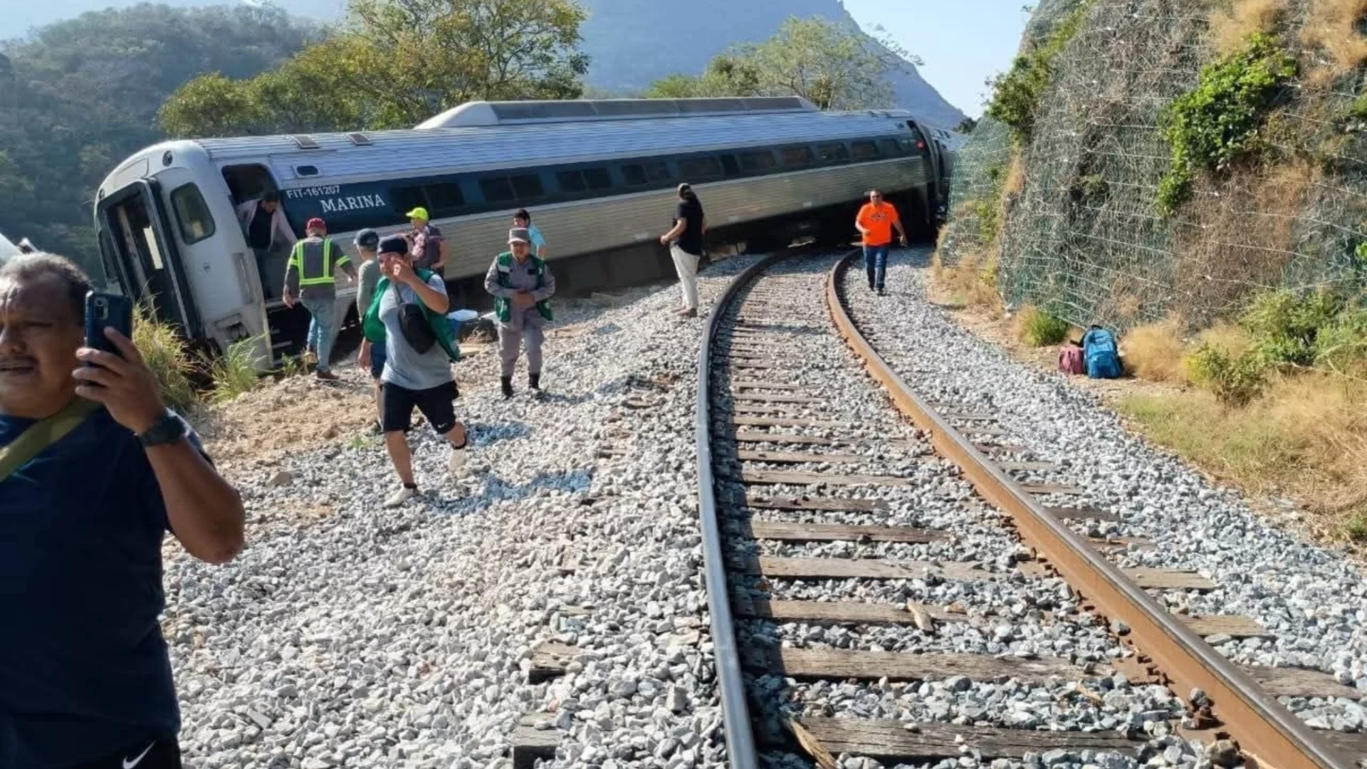Зверски инцидент: Най-малко 13 убити и страшно много ранени в Мексико (ВИДЕО)