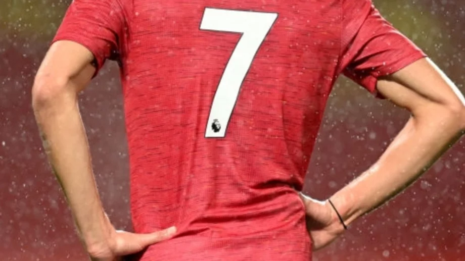 404 гола и 745 мача по-късно: Легендарен голаджия приключи с футбола