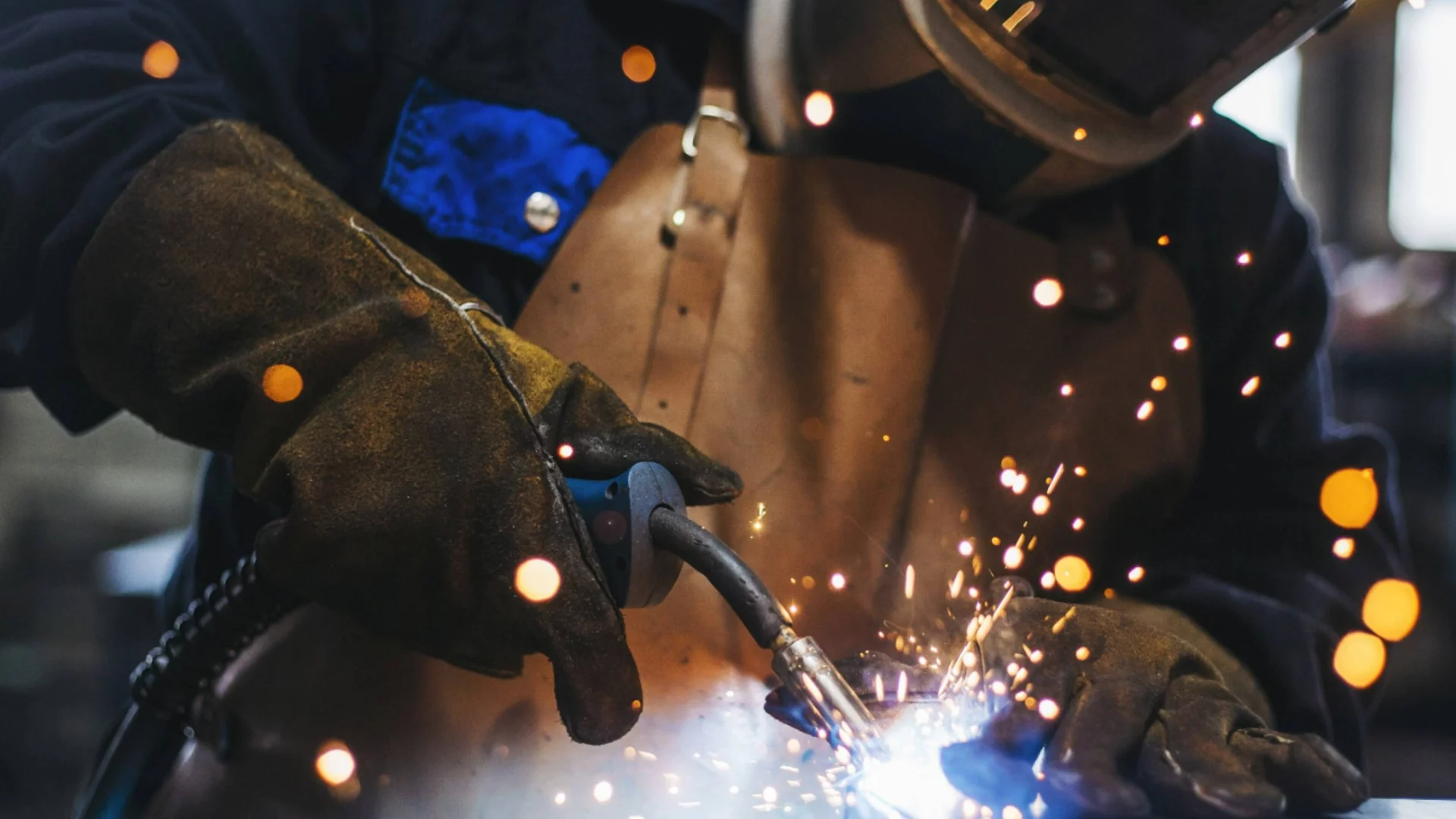 Срив: Руското промишлено производство се свива за седми пореден месец