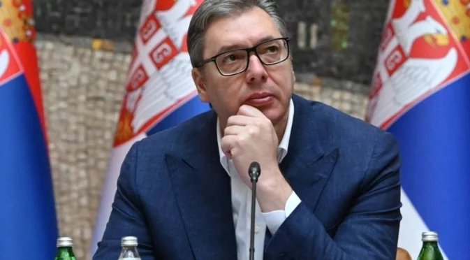 "Работи много, спи само 2-3 часа": Бърнабич сваля шапка на Вучич