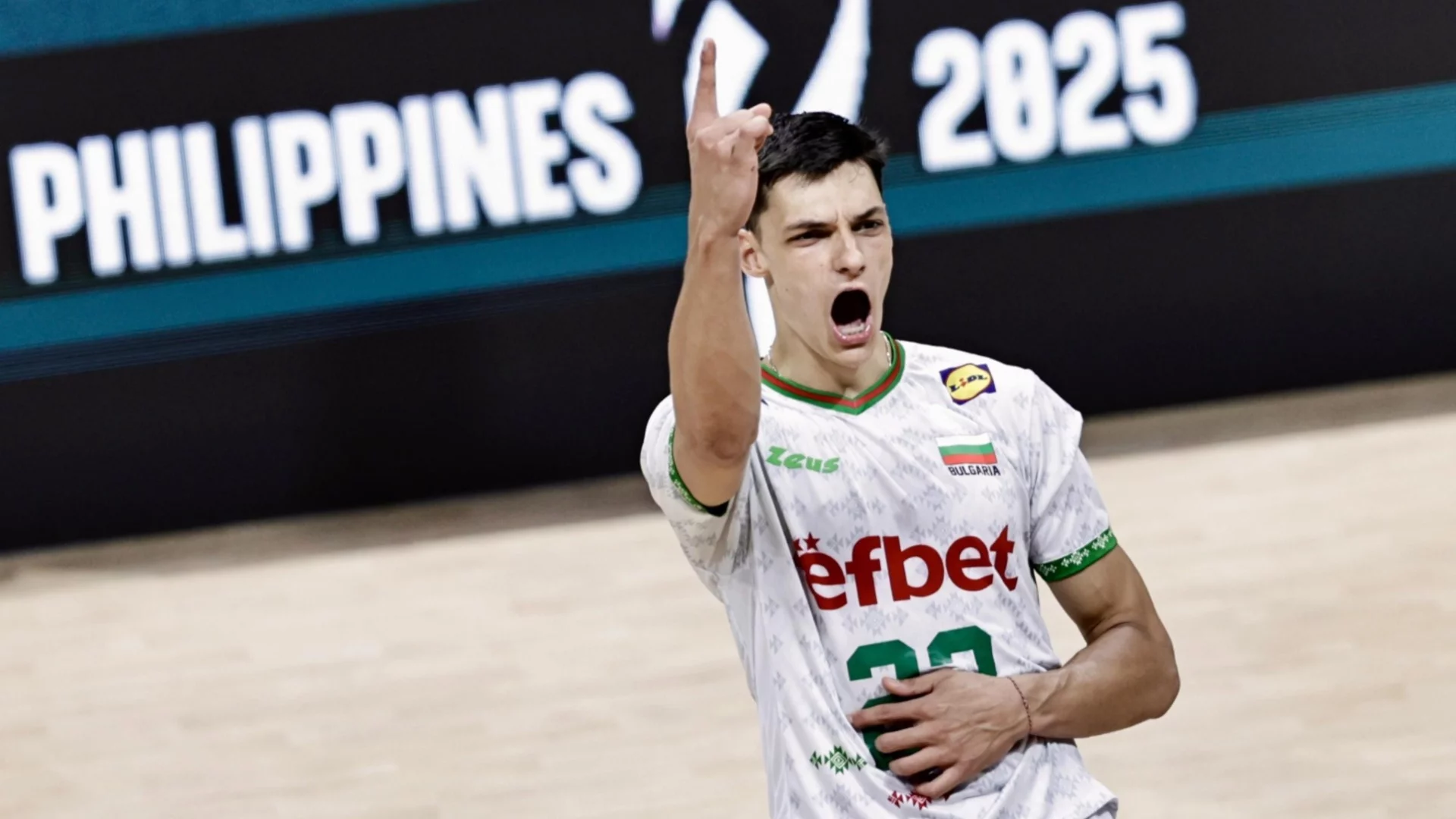 Страхотно! Алекс Николов е сред тримата най-добри волейболисти в света за 2025-та!