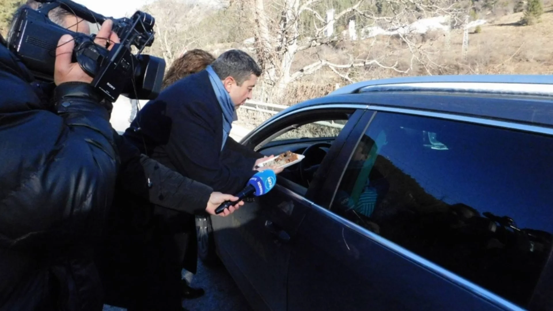 В Родопите борят жертвите на пътя с курбан и икони