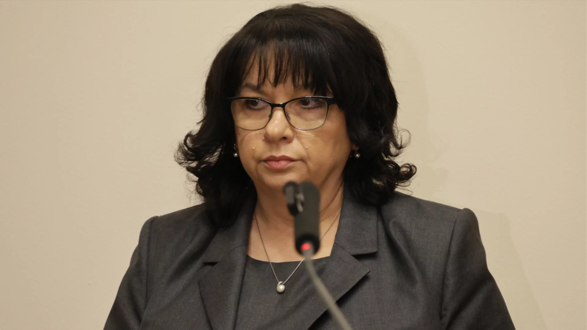 Българите ще могат да инвестират директно в държавни ценни книжа