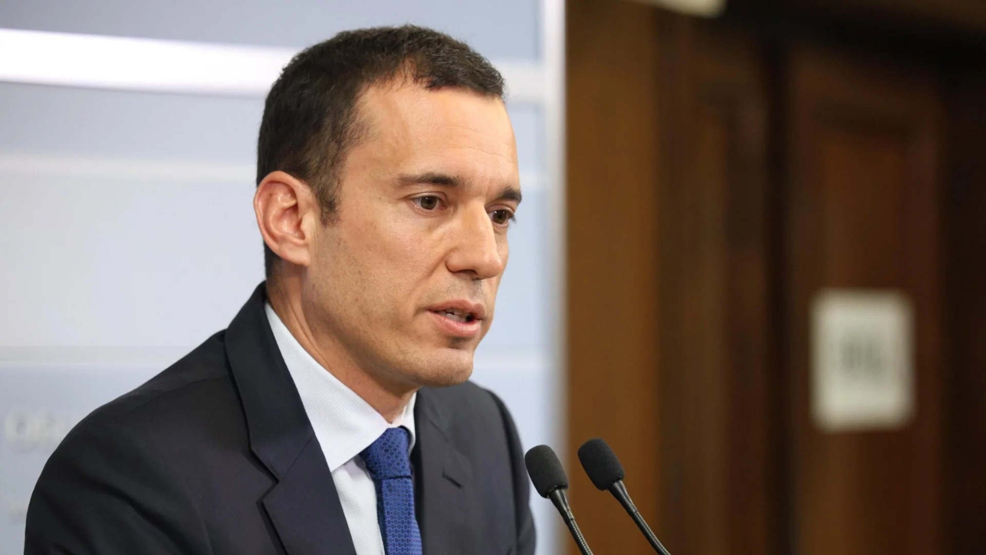 Терзиев с финансов отчет и обещание: Нито един местен данък или такса няма да се вдига