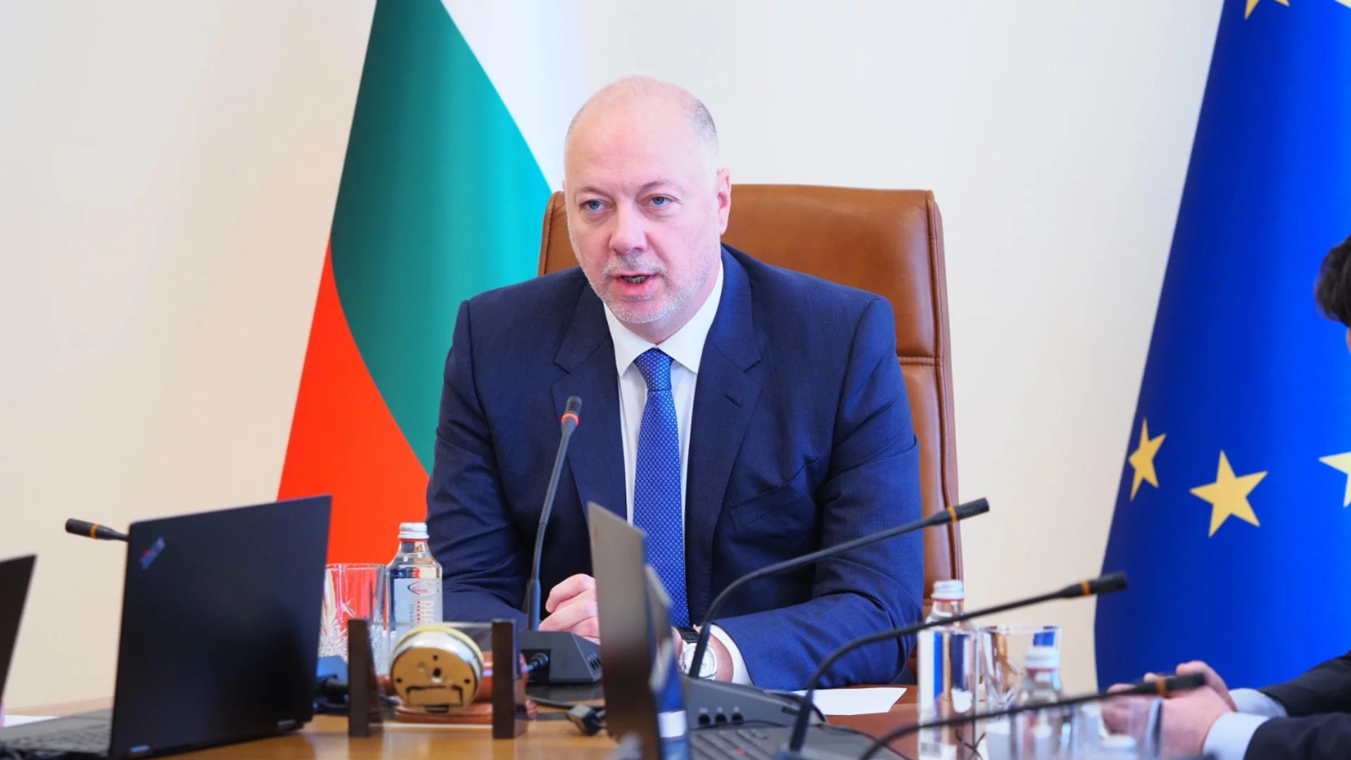 Желязков отчете силен икономически ръст и сложи България в челната петица на ЕС