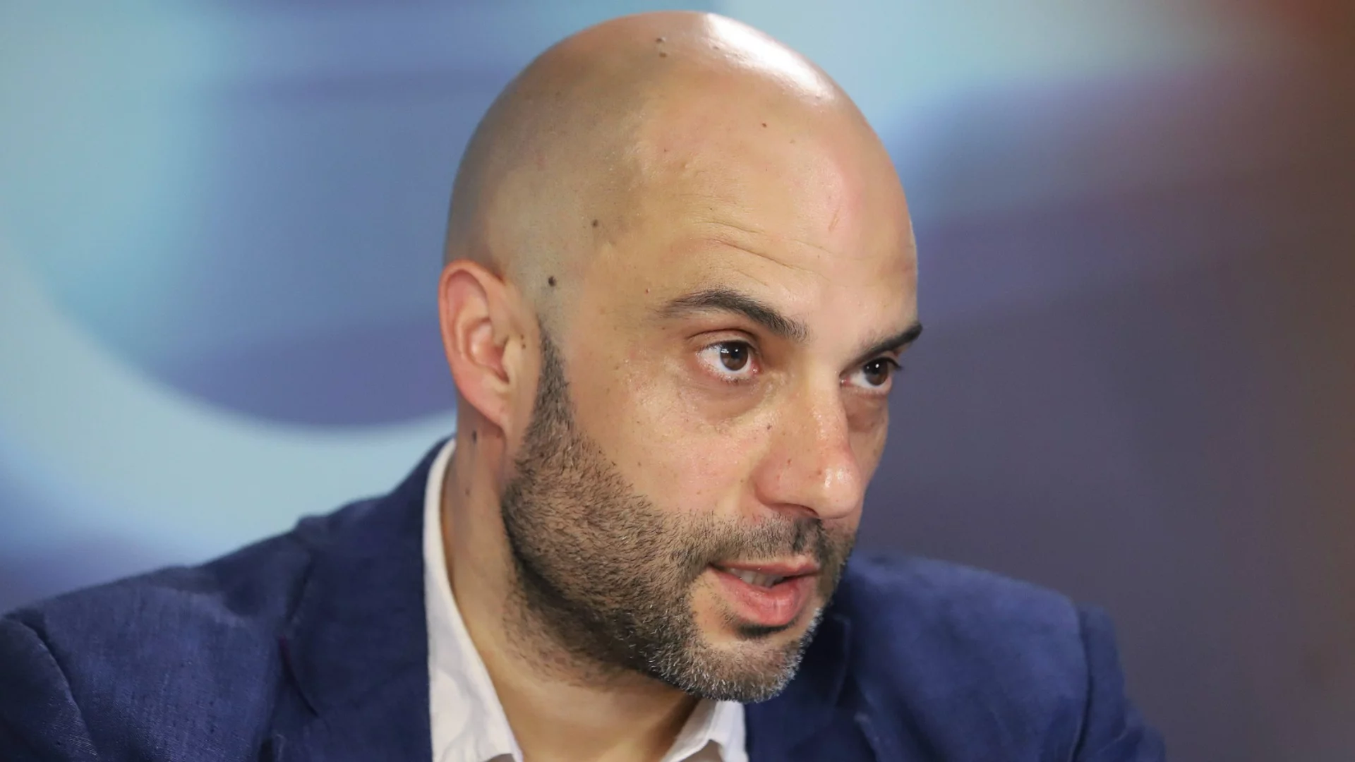 Много преди въвеждането на еврото търговците започнаха спекулативно трупане на печалба