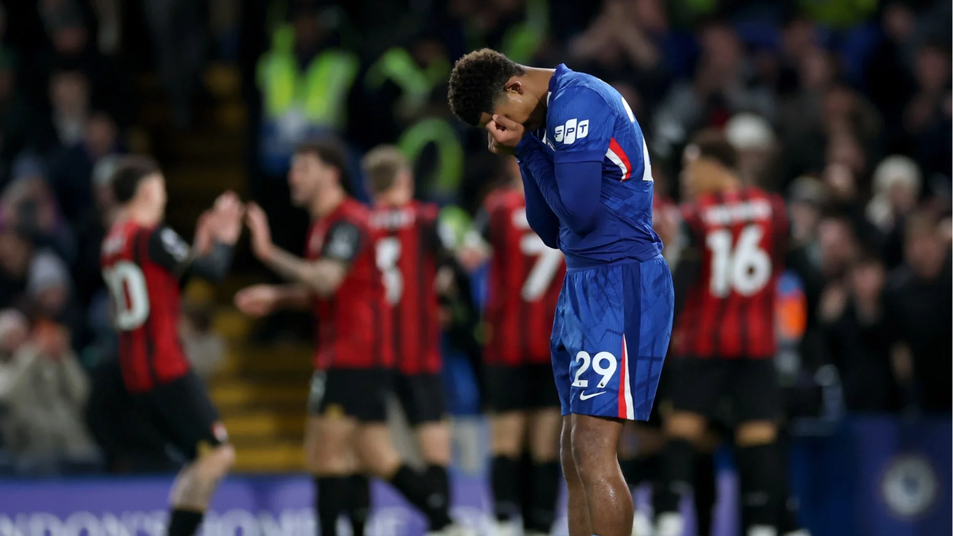 Новогодишното шампанско ще горчи на Челси след 30-минутна голова вихрушка (Резултати от Висшата лига)