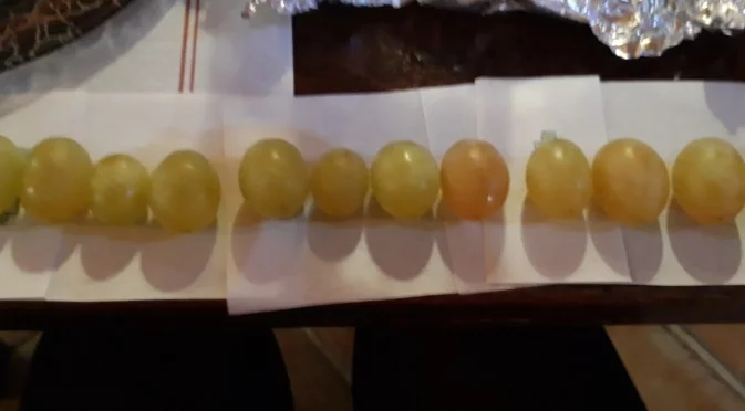 Ядене на грозде за късмет в новогодишната нощ? Ето какво прави то за тялото ви