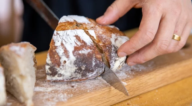 Ето какво се случва с тялото, когато ядете хляб с квас, а не с мая