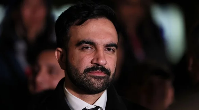 Първият кмет мюсюлманин на Ню Йорк встъпи в длъжност (ВИДЕО)