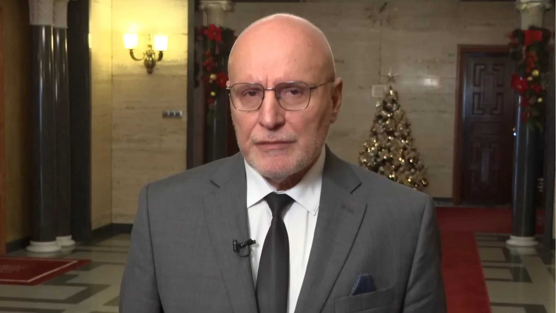 Беше ли речта на Димитър Радев за еврото написана с изкуствен интелект? Най-вероятно: да 