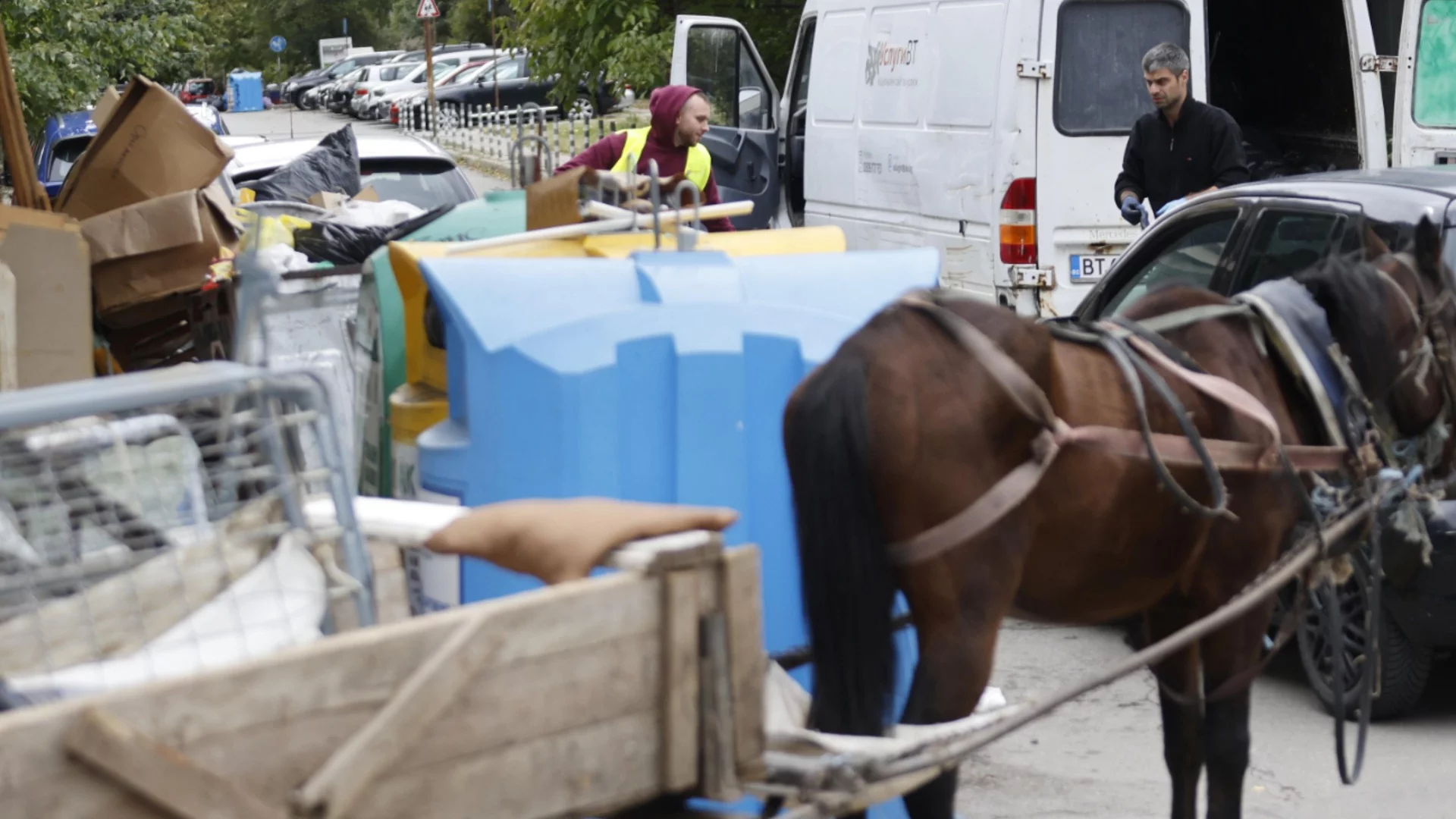 Районният кмет на "Люлин": Хората от квартала заслужават реверанс за такса смет