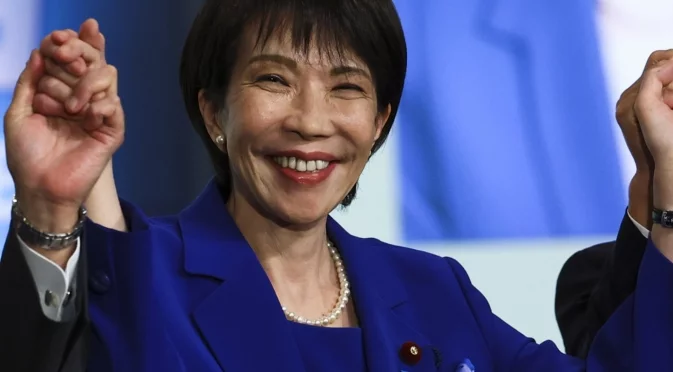 Японският премиер иска повече женски тоалетни в парламента