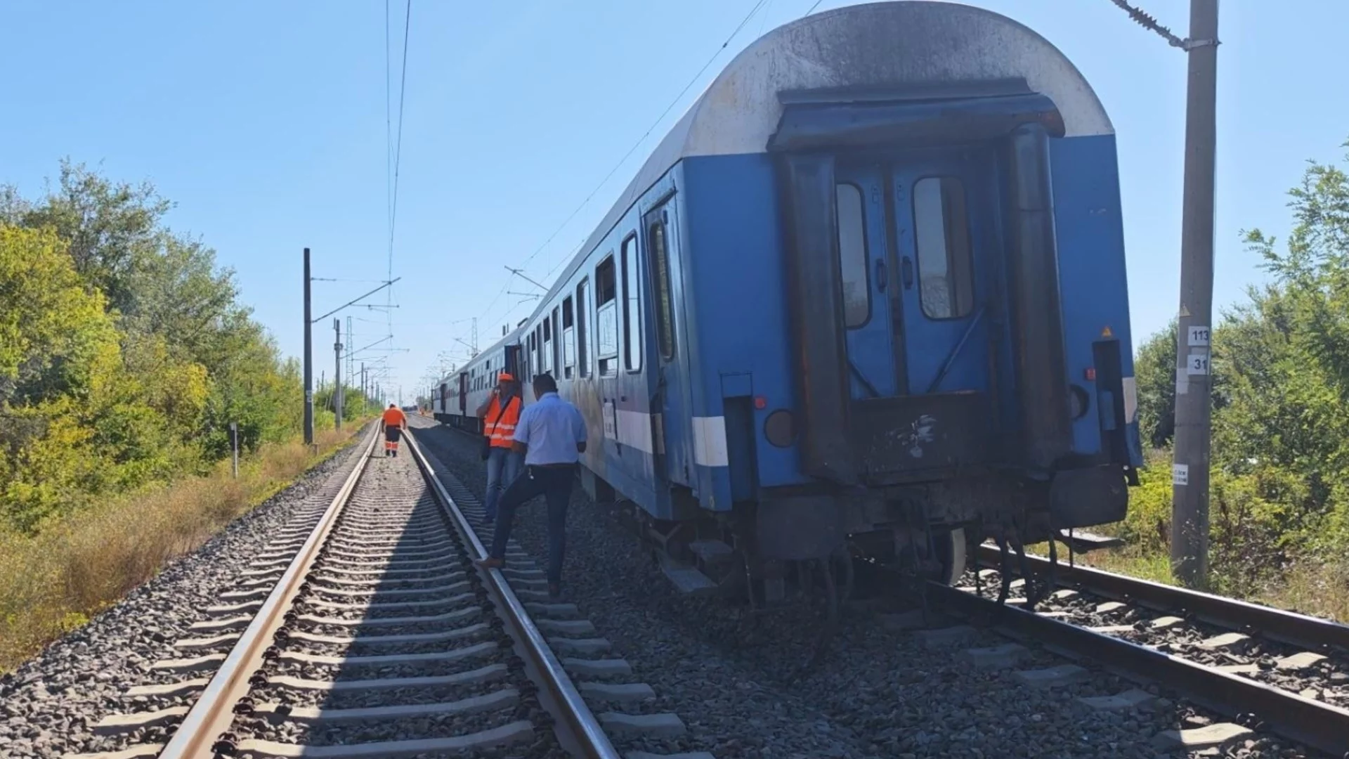 Цистерни с фосфорна киселина дерайлираха в Сърбия