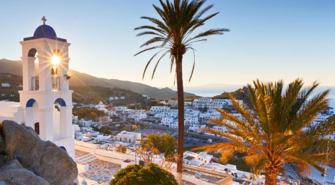 Палми със сняг: Гръцки остров е зимна приказка (САТЕЛИТНА СНИМКА - ВИДЕО)