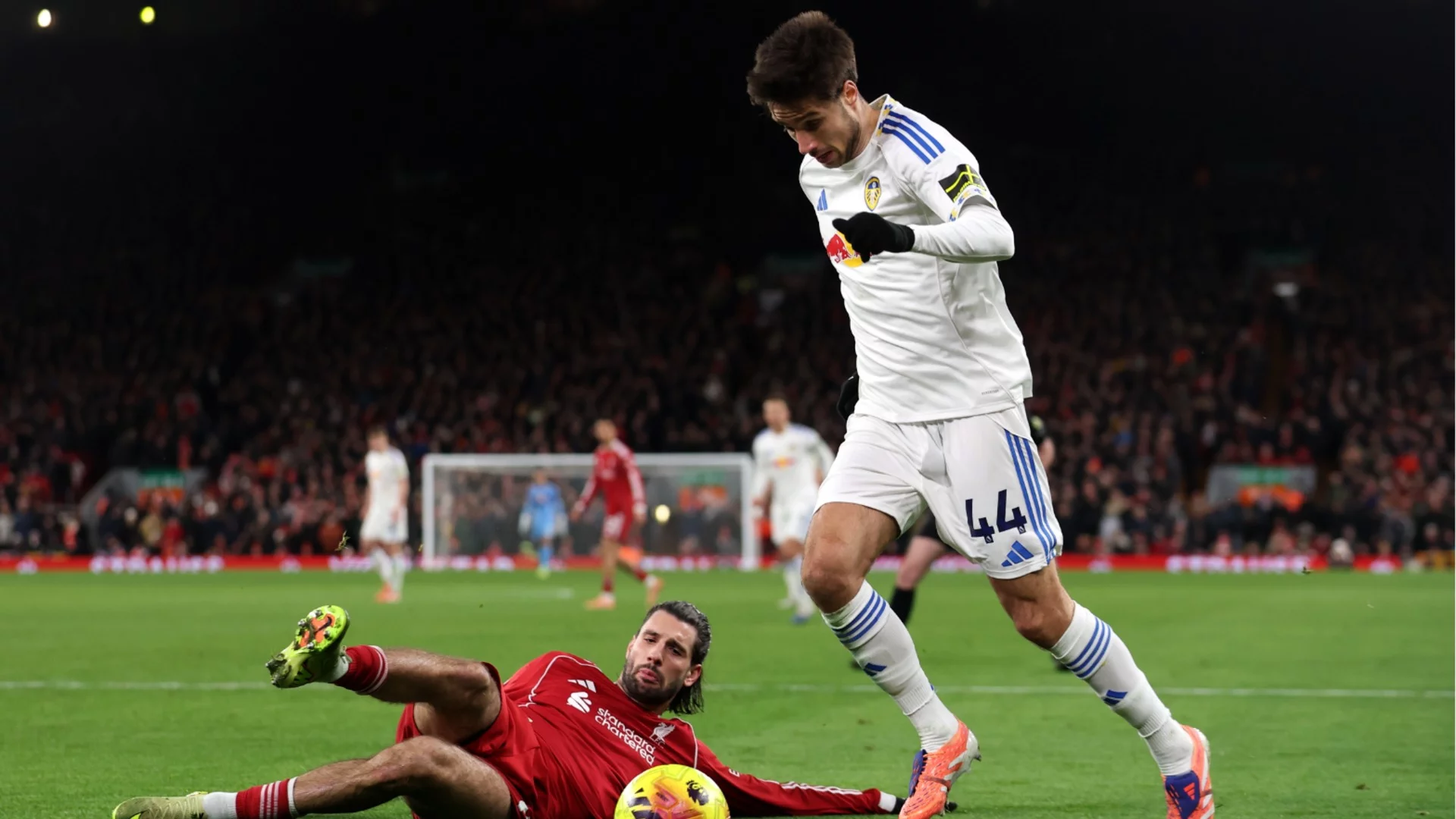 Лийдс похвали Груев, след като удържа Ливърпул