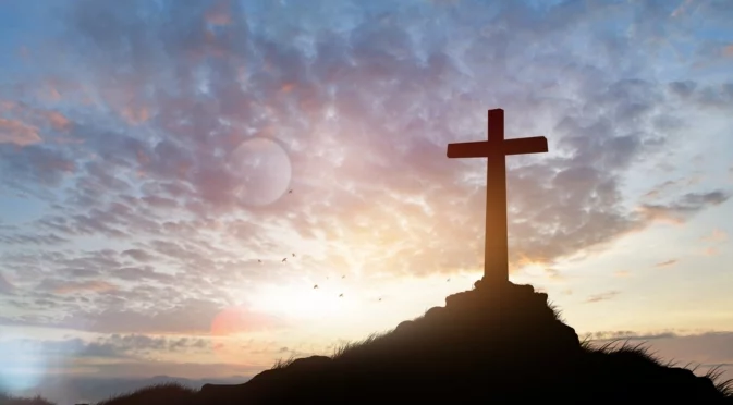 Хороскоп за утре, 5 януари: Зимен Кръстовден пречиства душата на Рибите и слага кръст на тревогите на Лъвовете