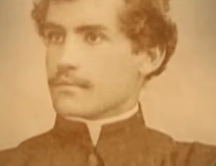 Живописец, сценограф, поет: Българинът, който изгради основите на националното ни радио