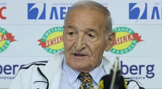 Отиде си легендарният футболист и треньор Димитър Пенев 