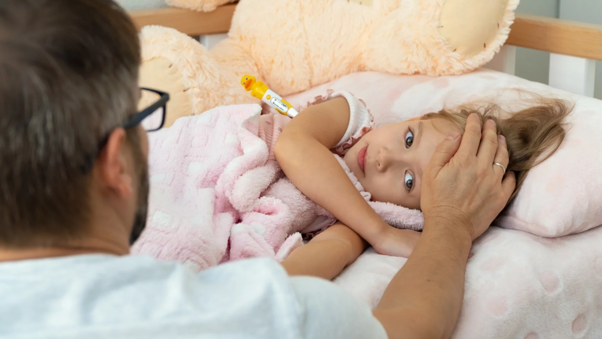 Проф. Тодор Кантарджиев разясни за новия грип и кои са най-застрашени