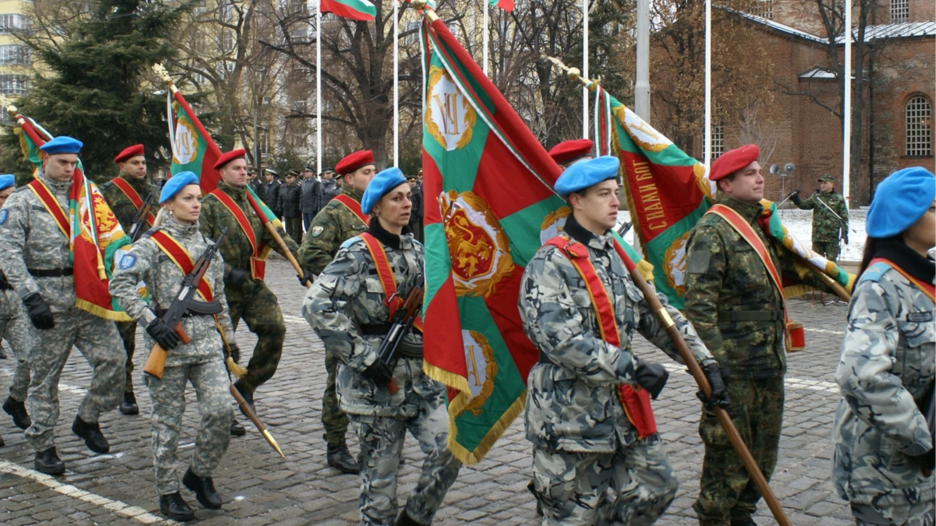 На Богоявление: Строги мерки в София за водосвета на бойните знамена