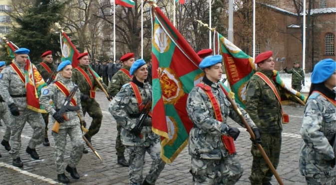 На Богоявление: Строги мерки в София за водосвета на бойните знамена