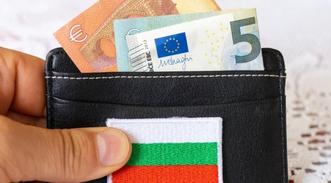 Дезинформацията за еврото: Координационният център не я подценява